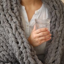 Knit Blanket 50x60 Inch 5 lbs Chenille Yarn Knitted Blanket Pack of 6